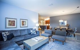 Luxury Vacation In This Gorgeous Vista Cay Condo
